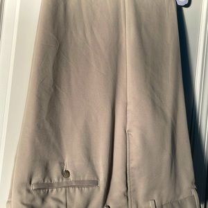 Men’s khaki dress slacks. Croft and Barrow 44x34. LIKE NEW CONDITION